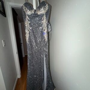 Portia & Scarlett Silver Sequin Beaded Strapless Gown (Size 10)